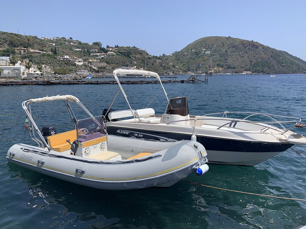 Lipari boat experience. Noleggio barche e gommoni