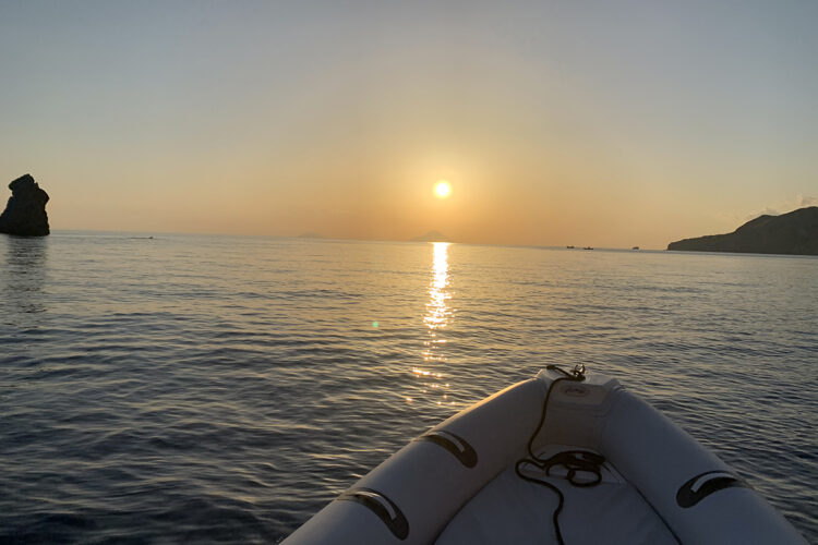 Lipari boat experience. Noleggio barche e gommoni